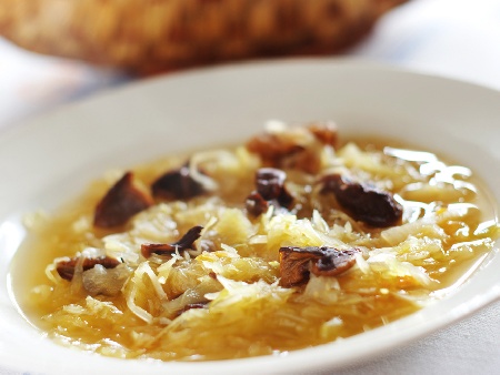 Диетична зелева супа с гъби печурки, картоф и домати - снимка на рецептата